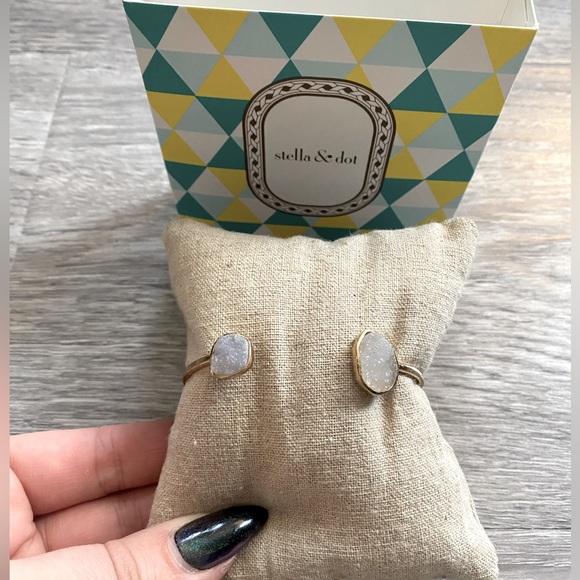 STELLA & DOT - Open DRUZY Cuff - Picture 1 of 5
